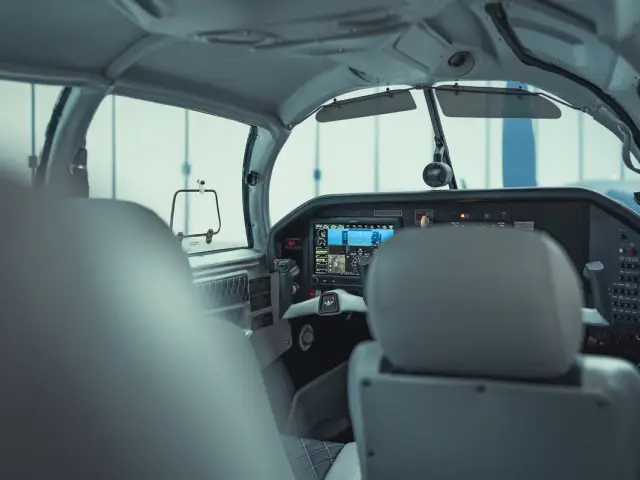 Upgrade aircraft Mooney M20J-201