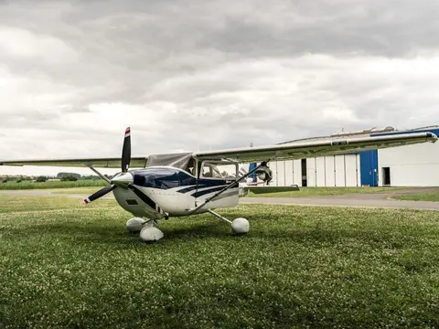 New wing walk fitted on an aircraft wing