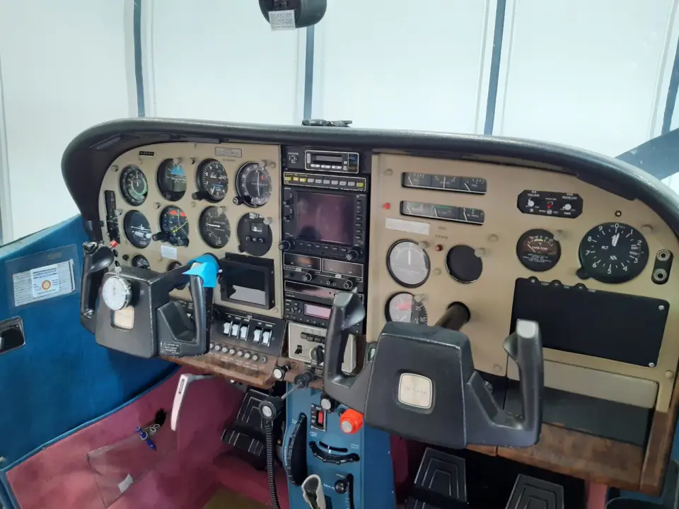 Original instrument panel before the upgrade
