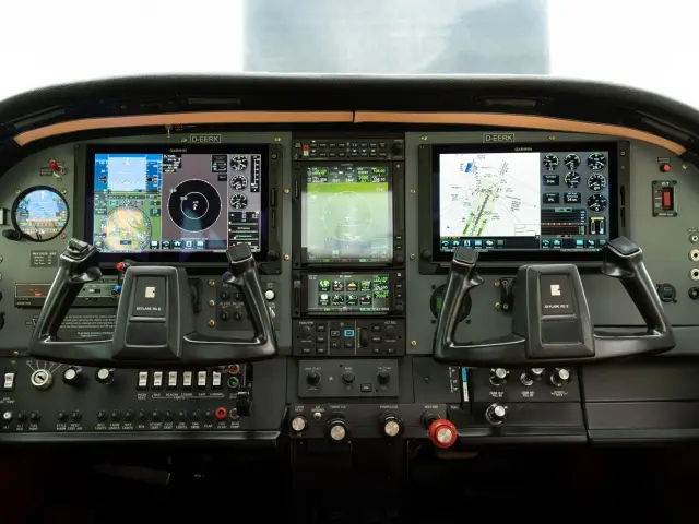 Skylane RG cockpit with the new Garmin displays