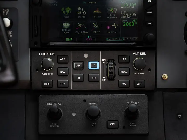 Garmin GMC 507 autopilot controller and GTN 650 in a Cessna 182 panel