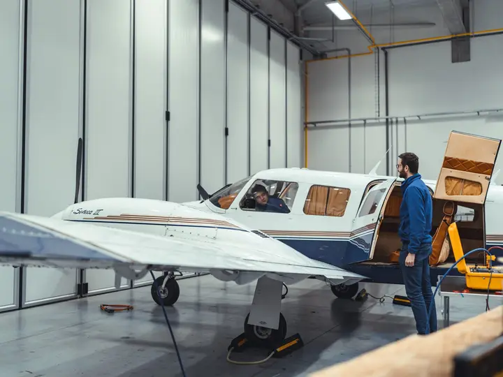 Piper PA-34 Seneca III in the AIR TEAM hangar at Kunovice