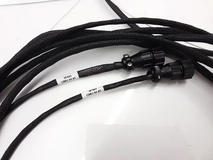 Finished braided harness with labelled circular connectors