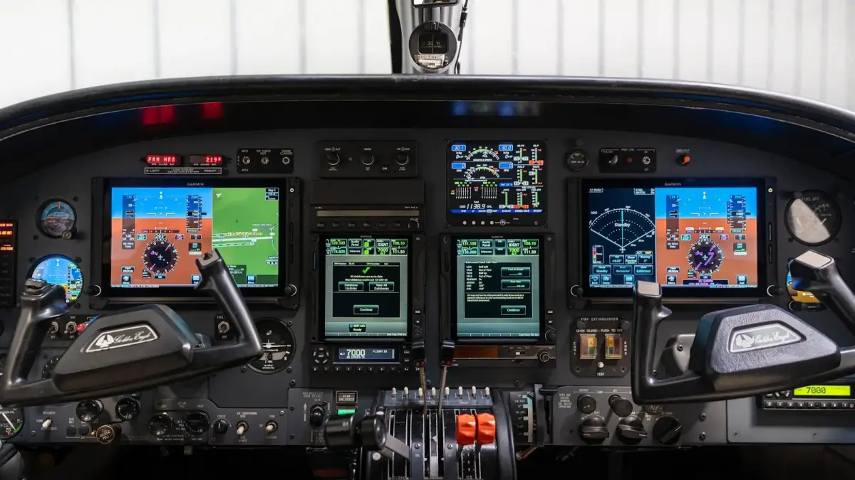 Cessna 421 Golden Eagle cockpit with dual Garmin G600 TXi and two GTN 750Xi