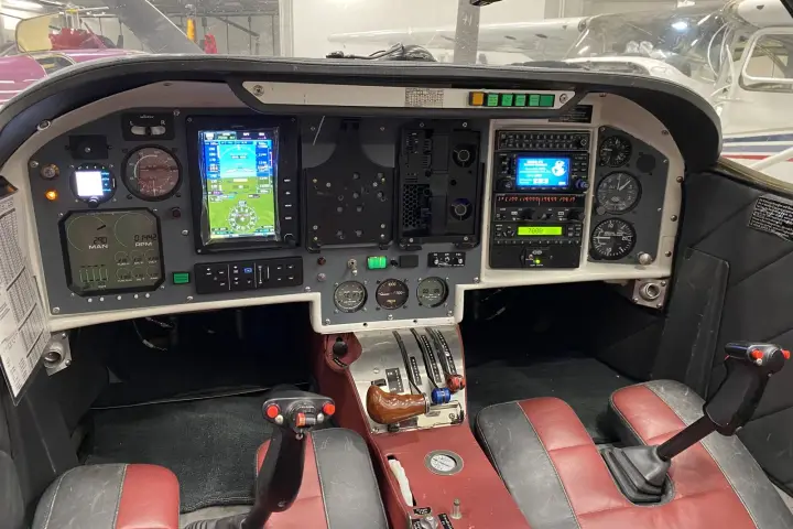Finished instrument panel of the Glasair II RG with the portrait Garmin flight display