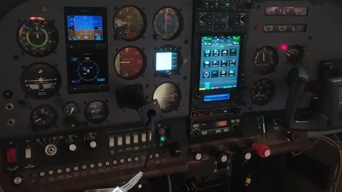 Cessna FR182 Skylane RG cockpit with a custom instrument panel and Garmin GTN 750Xi