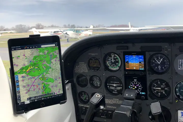Tablet mounted in a general aviation cockpit