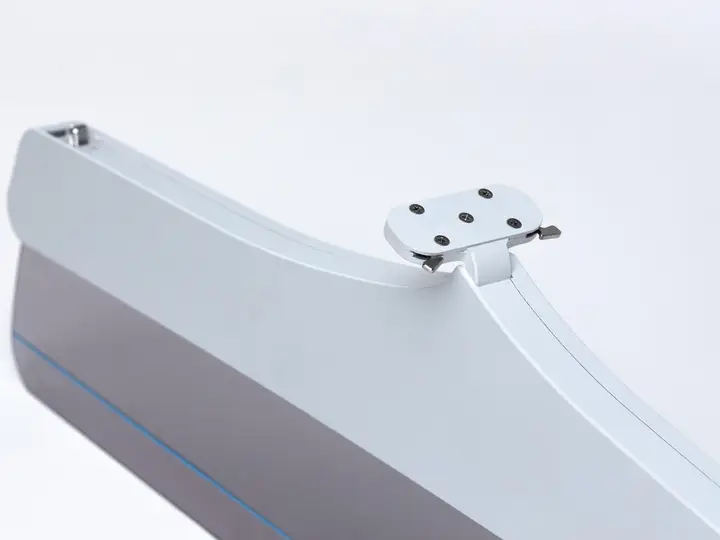 Outer paddle with mounting hinge